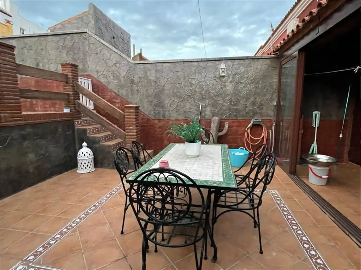 Terrace of Detached homes for sale in Algeciras  with Air Conditioner, Heating and Private garden