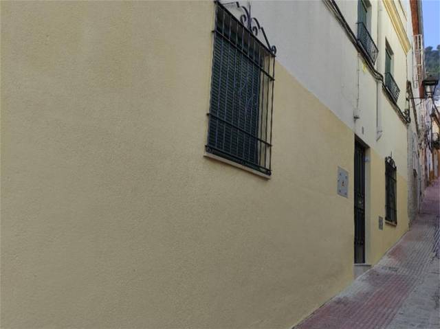 Piso en Venta en Calle de la Concepción Vieja, 1 en Ctra. Circunvalación - La Magdalena