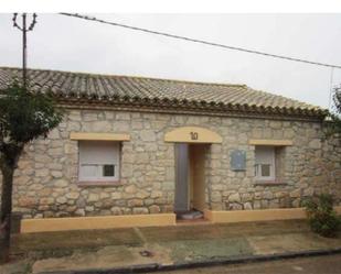 Vista exterior de Casa adosada en venda en Ejea de los Caballeros amb Aire condicionat