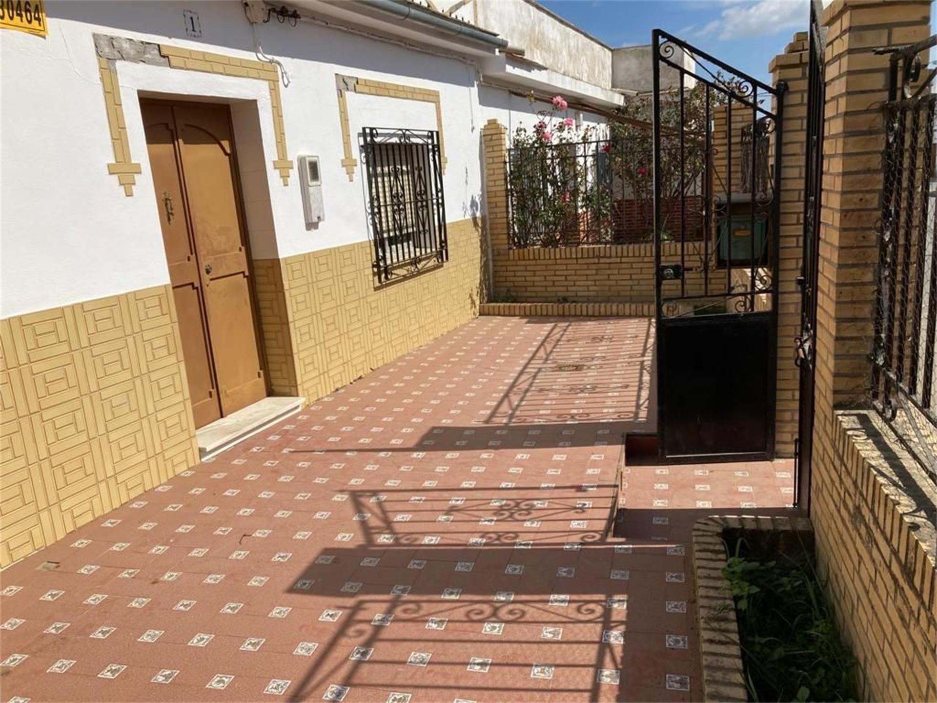 Vista exterior de Casa adosada en venda en La Puebla de los Infantes