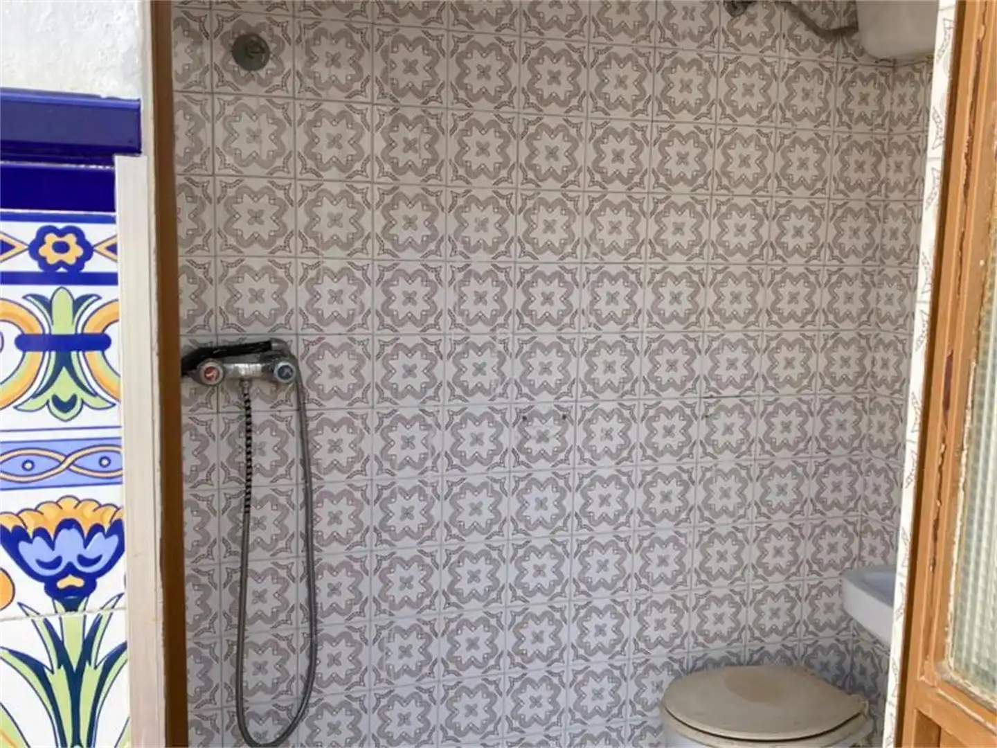 Baño de Casa adosada en venta en La Puebla de los Infantes