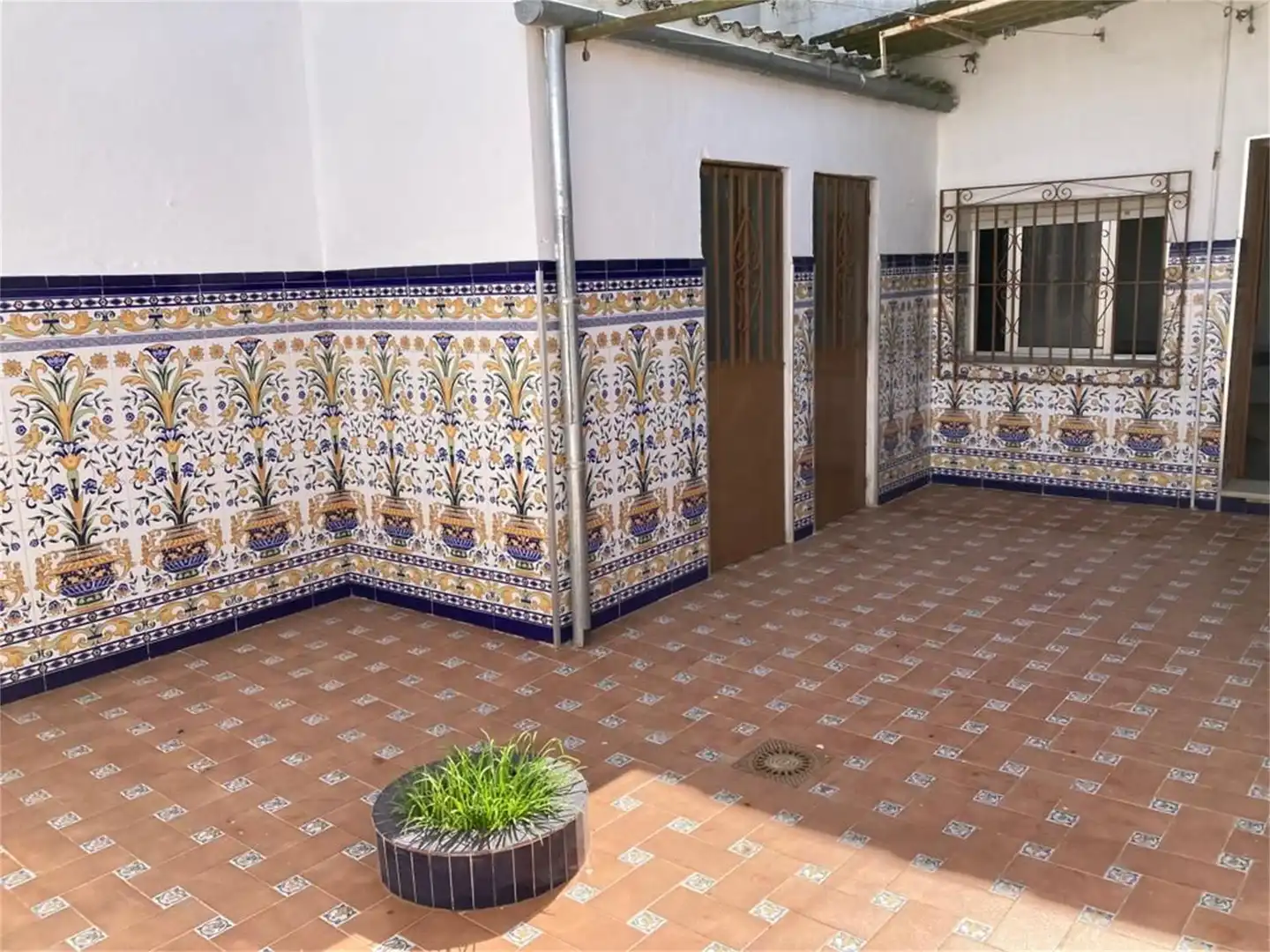 Casa adosada en venta en La Puebla de los Infantes