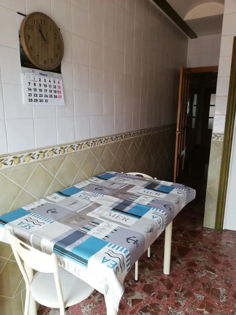 Schlafzimmer von Erdgeschoss zum Verkauf in El Perelló mit Klimaanlage, Heizung und Privatgarten
