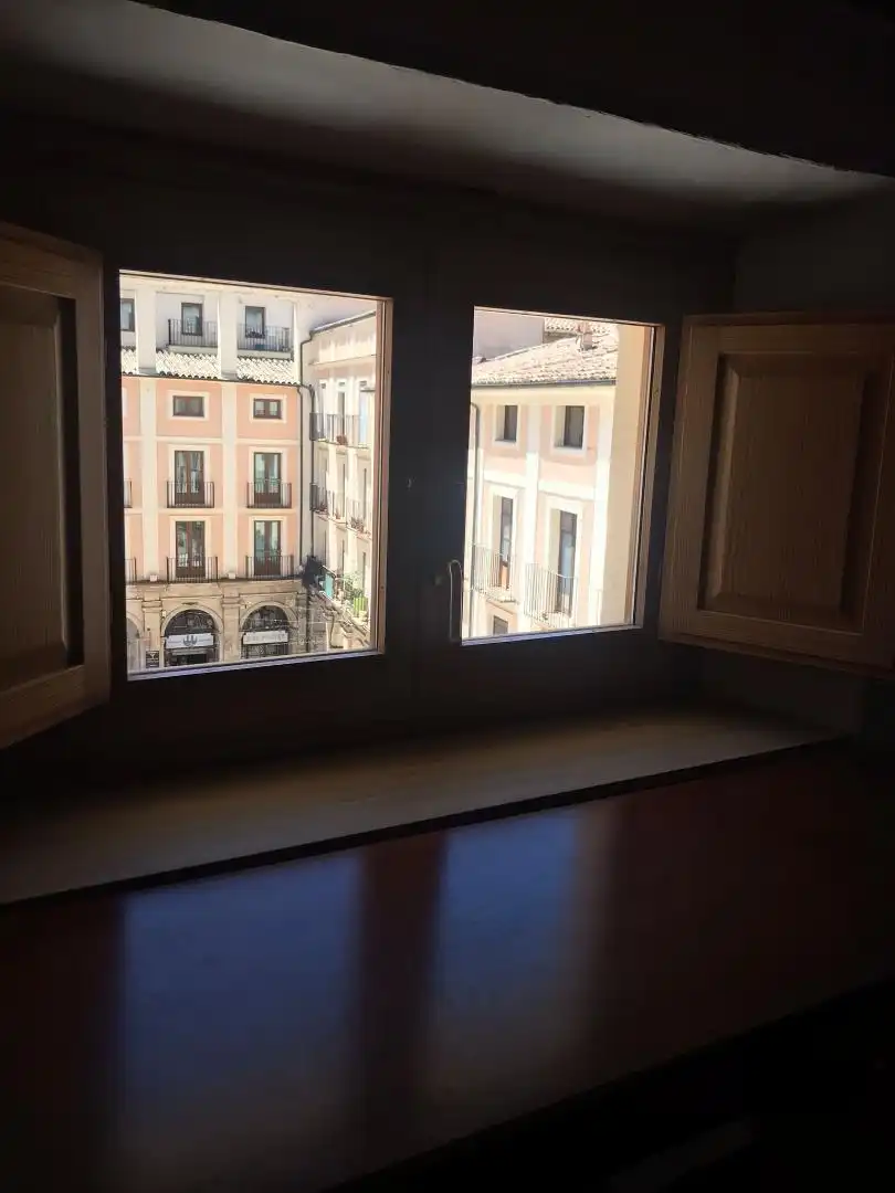 Room in Plaza de Dentro, 5, Centre - Zona Alta Room in Plaza de Dentro, 5, Centre - Zona Alta