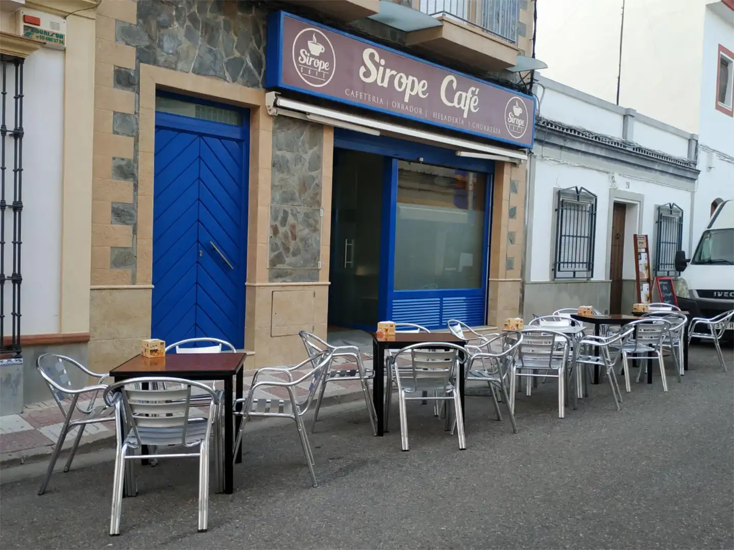 Commercial properties for rent in Tocina  with Air Conditioner and Heating