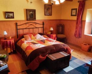 Dormitori de Casa o xalet en venda en Espinosa de Villagonzalo amb Aire condicionat i Terrassa