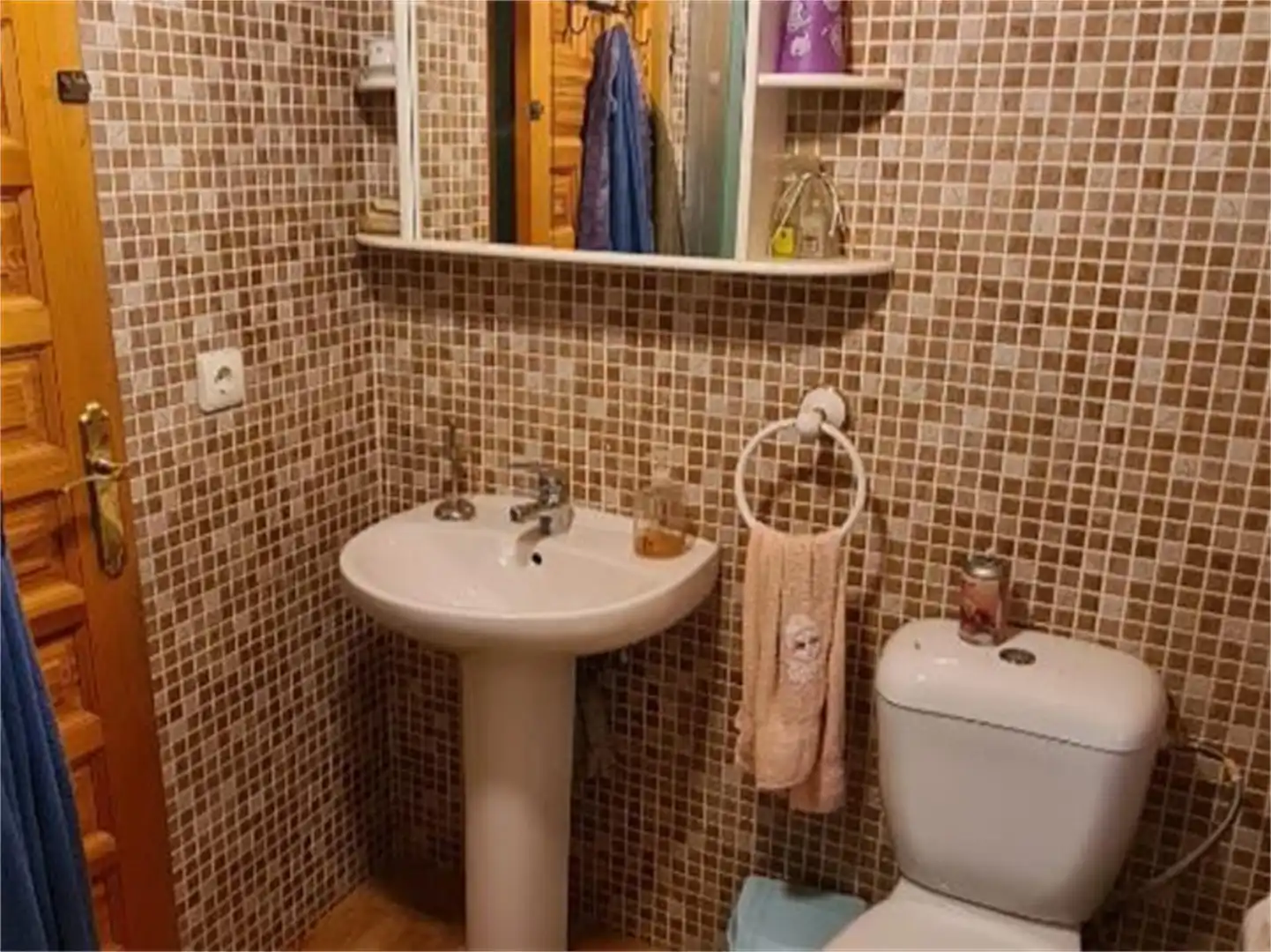 Casa o xalet en venda a Calle Estación, Espinosa de Villagonzalo Bany de Casa o xalet en venda en Espinosa de Villagonzalo amb Aire condicionat, Calefacció i Jardí privat