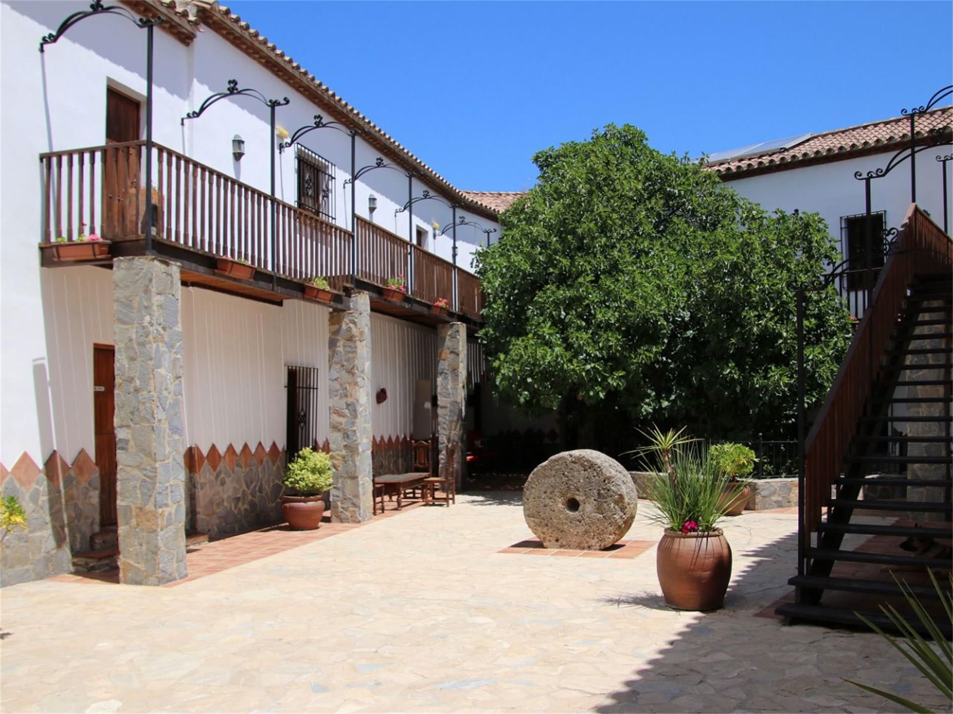 Finca rústica en venda en Benaoján amb Aire condicionat, Calefacció i Jardí privat