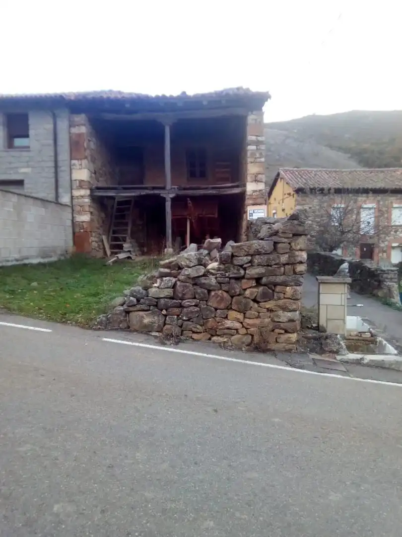 Grundstücke zum Verkauf in Boñar Außenansicht von Grundstücke zum Verkauf in Boñar