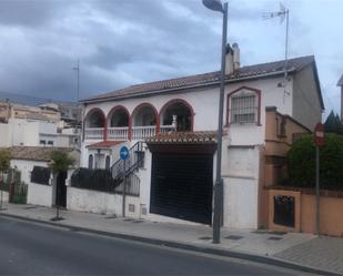 Vista exterior de Pis en venda en  Granada Capital amb Terrassa