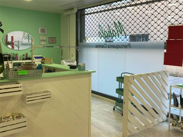 Local comercial en Alquiler en Passatge Victòria Pomar en Santa Cristina Poble