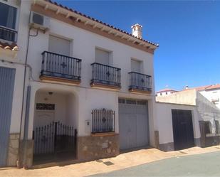 Vista exterior de Casa adosada en venda en Huéneja amb Aire condicionat, Calefacció i Terrassa