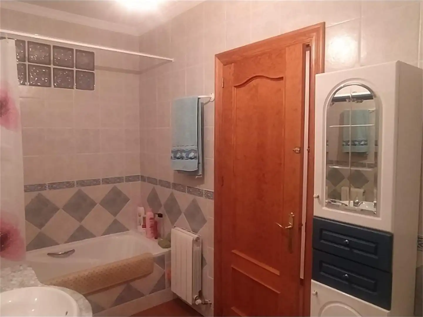 Bathroom of Detached homes for sale in Huéneja  with Air Conditioner, Heating and Terrace