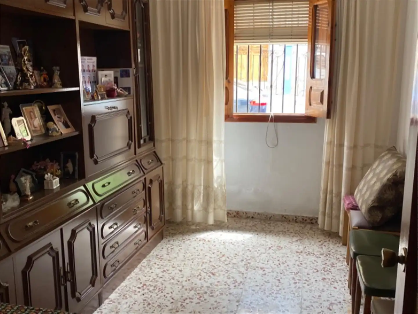 Piso en venta en Rute con Terraza, Trastero y Amueblado