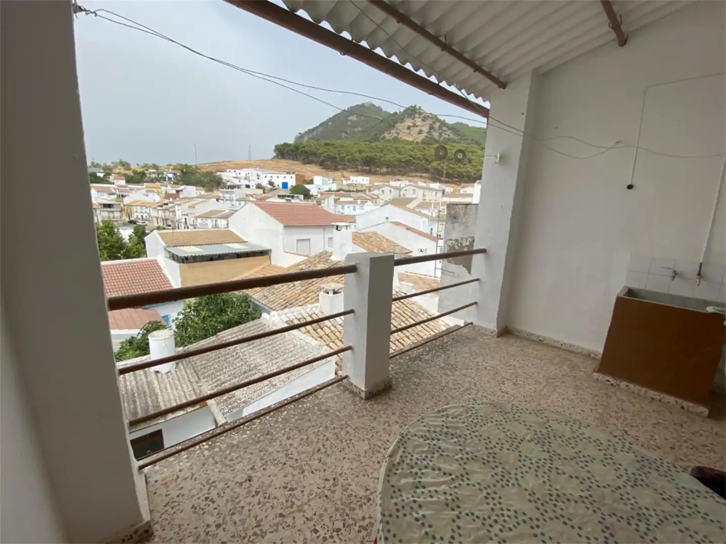 Vista exterior de Piso en venta en Rute con Terraza, Trastero y Amueblado