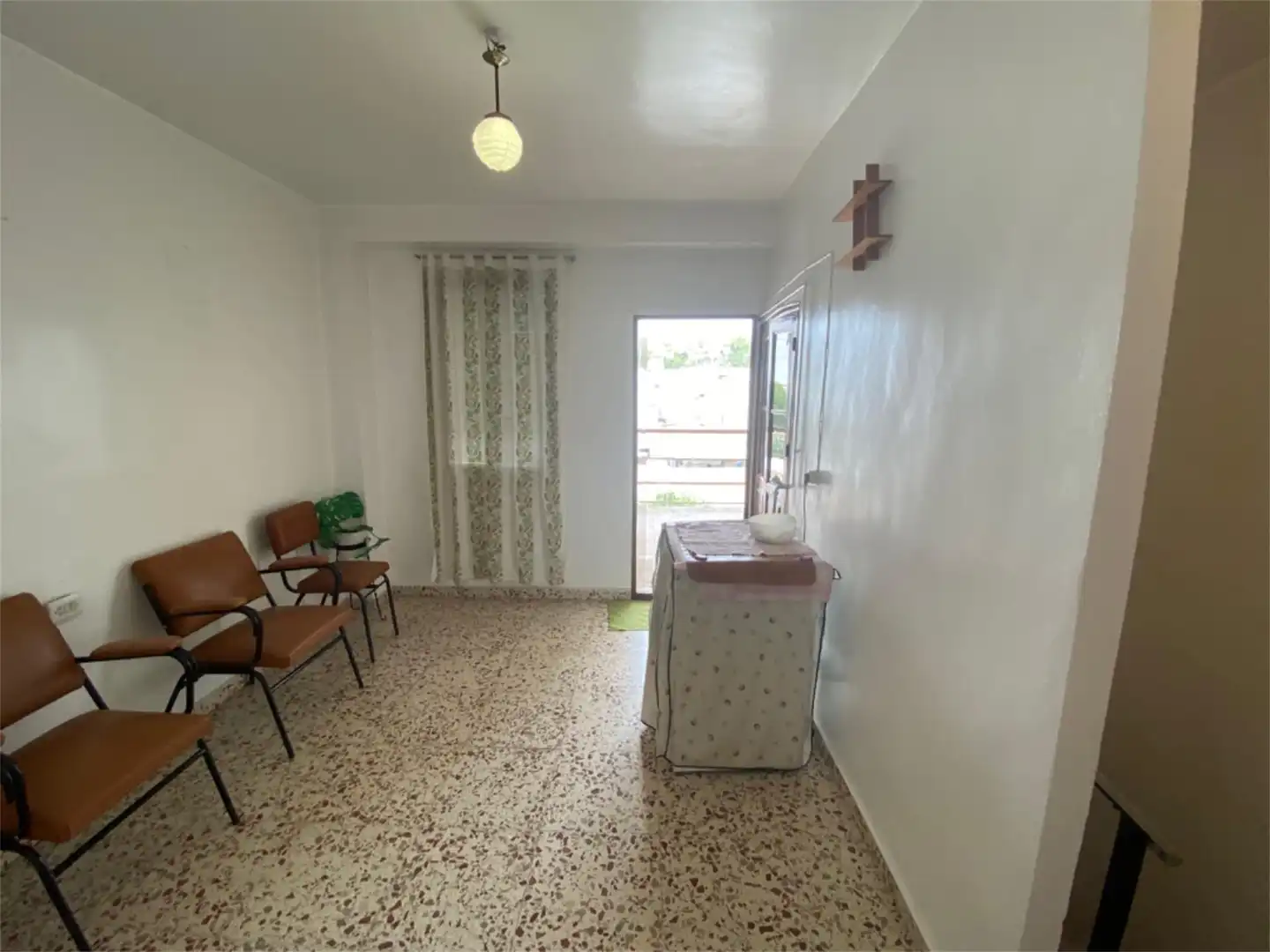 Piso en venta en Rute con Terraza, Trastero y Amueblado