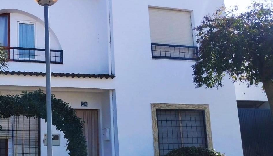 Photo 1 of Single-family semi-detached for sale in Travesía Amazonas, Campo Lugar, Cáceres