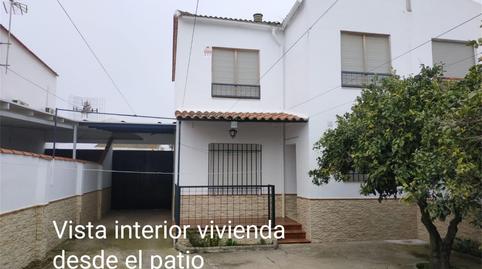 Photo 3 of Single-family semi-detached for sale in Travesía Amazonas, Campo Lugar, Cáceres