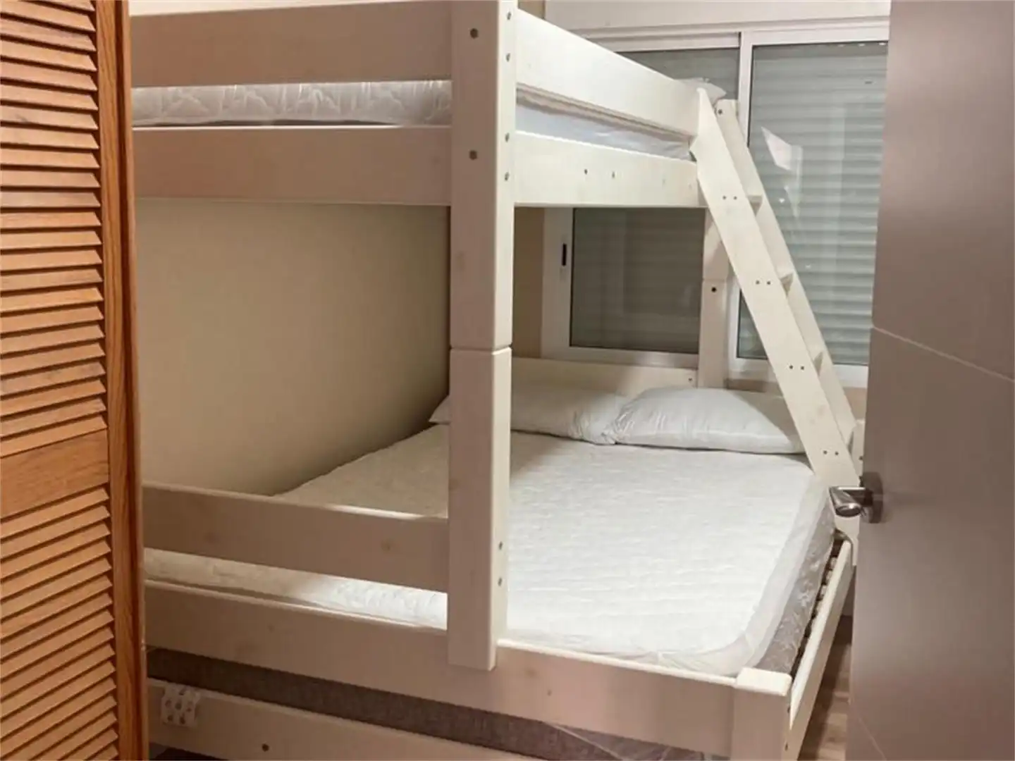Habitación de Piso en venta en Calpe / Calp con Aire acondicionado, Parquet y Amueblado