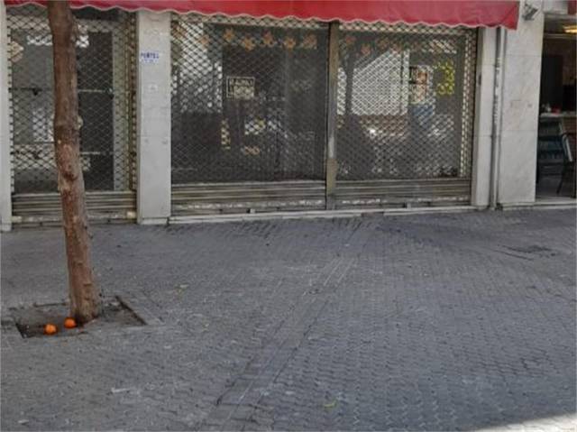 Local comercial en Alquiler en Calle Llerena, 18 en Cruz Roja