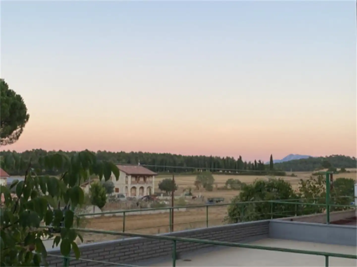 Jardín de Piso en venta en Trespaderne con Calefacción, Parquet y Terraza