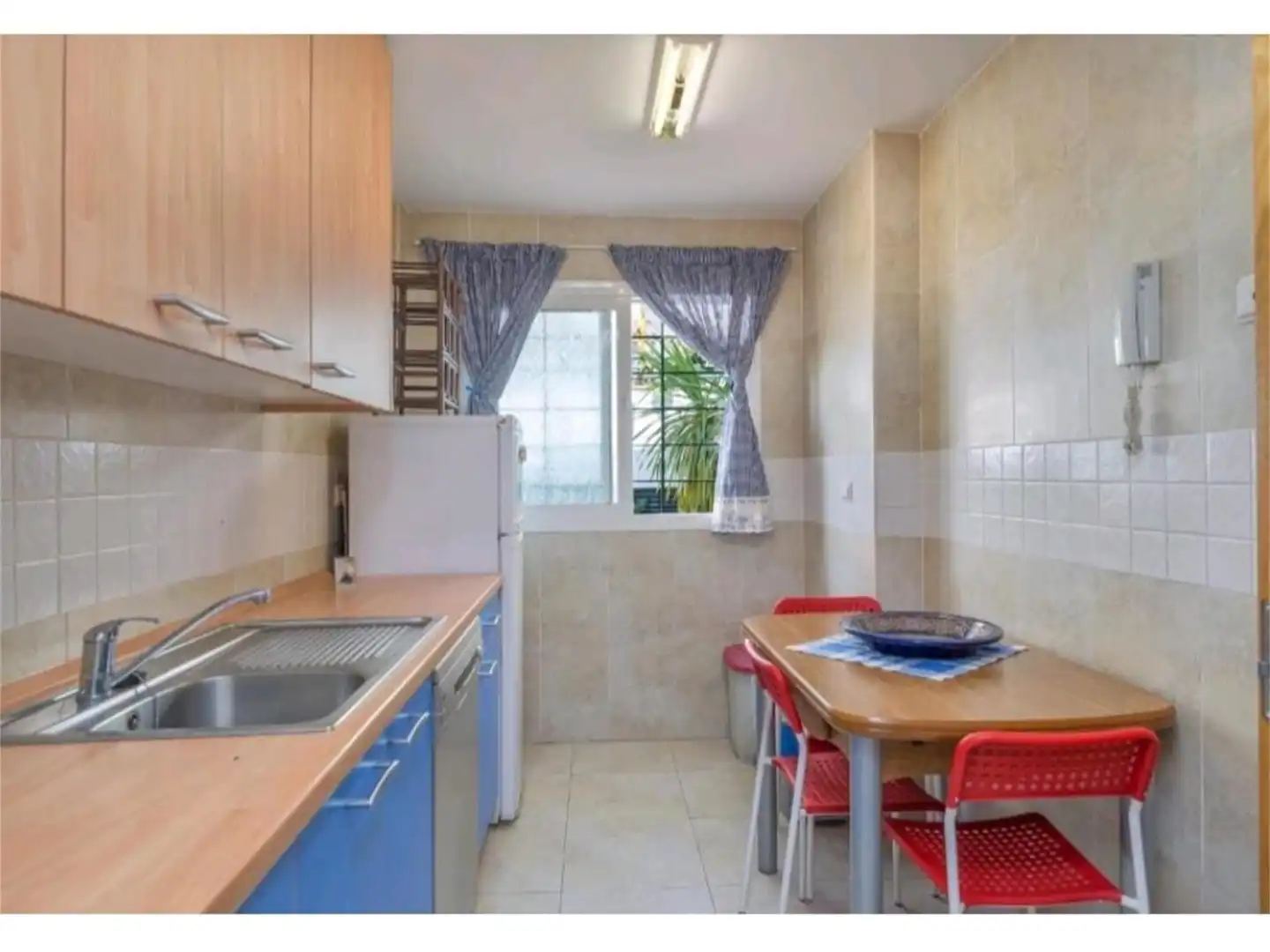 Casa o xalet en venda a Calle el Cercado, Benahavís pueblo Cuina de Casa o xalet en venda en Benahavís amb Aire condicionat, Terrassa i Piscina