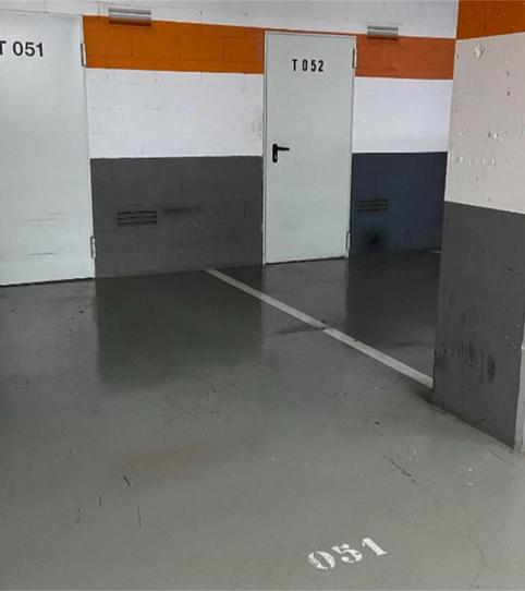 Foto 2 de Garatge de lloguer a Carrer del Penedès, Fontsanta - Fatjó, Barcelona