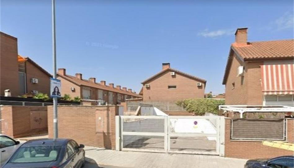 Garage for sale in Paseo de Los Pozos, 6b, Torres de la Alameda, Madrid - image 1 Photo 1 of Garage for sale in Paseo de Los Pozos, 6b, Torres de la Alameda, Madrid