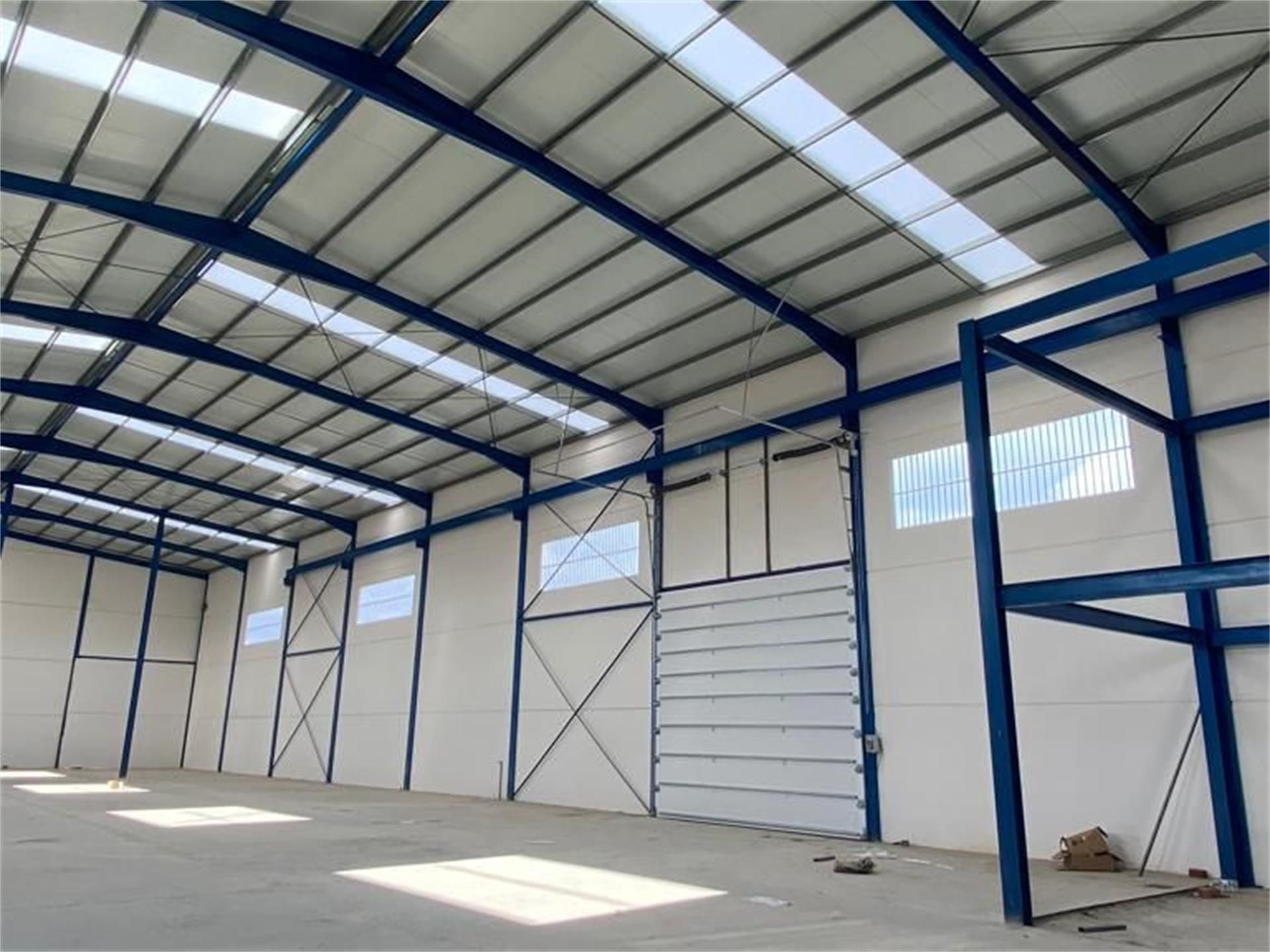 Exterior view of Industrial buildings to rent in La Carlota