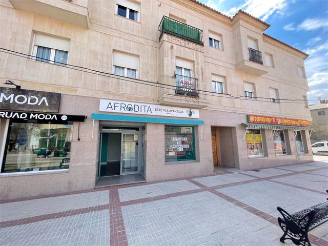 Local comercial en Alquiler en Calle Tirez, 1 en Villacañas