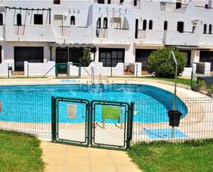 Piscina de Casa adosada de lloguer en Níjar amb Jardí privat i Piscina