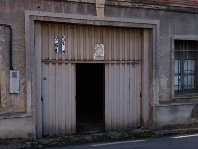 Local comercial en Venta en Calle Tras el Canto en Sama