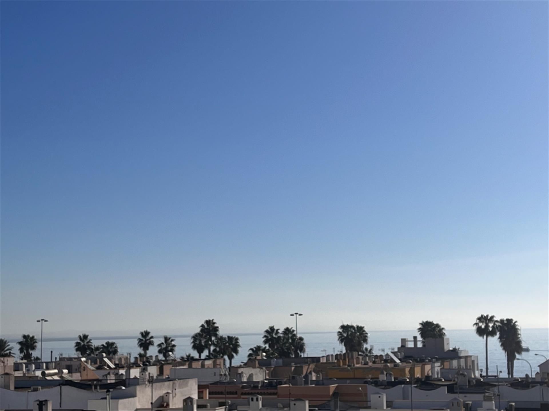 Exterior view of Flat for sale in Roquetas de Mar  with Air Conditioner, Community parking and Balcony