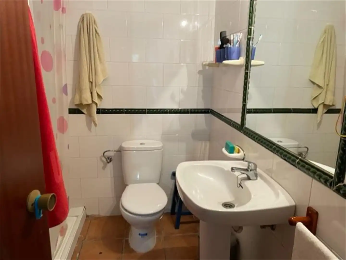 Piso en venta en Tarifa ciudad Baño de Piso en venta en Tarifa con Aire acondicionado, Calefacción y Jardín privado
