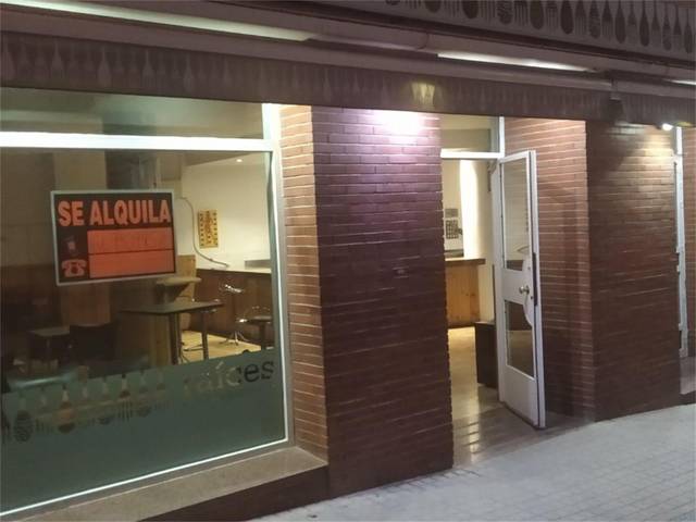 Local comercial en Alquiler en Calle Alcaldesa Emilia Higueras en Cazorla