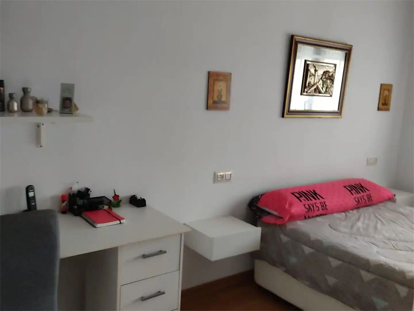 Casa adosada en venda a Carrer del Poeta Machado, 9, Cassà de la Selva Dormitori de Casa adosada en venda en Cassà de la Selva amb Terrassa i Balcó