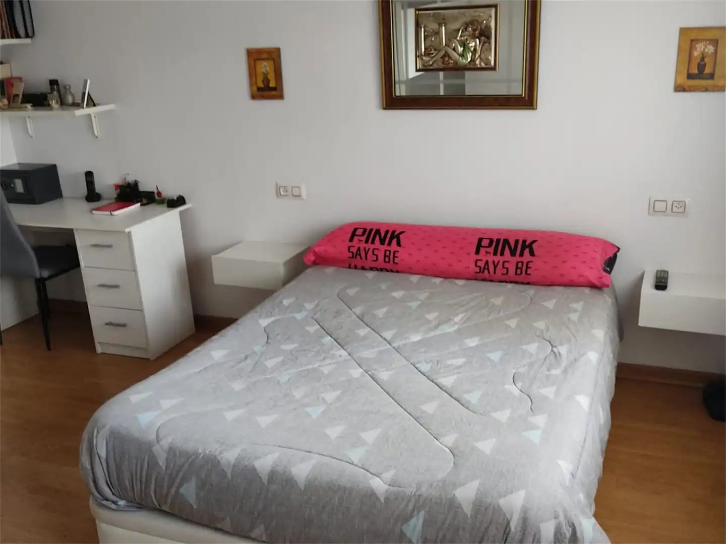 Casa adosada en venda a Carrer del Poeta Machado, 9, Cassà de la Selva Dormitori de Casa adosada en venda en Cassà de la Selva amb Terrassa i Balcó
