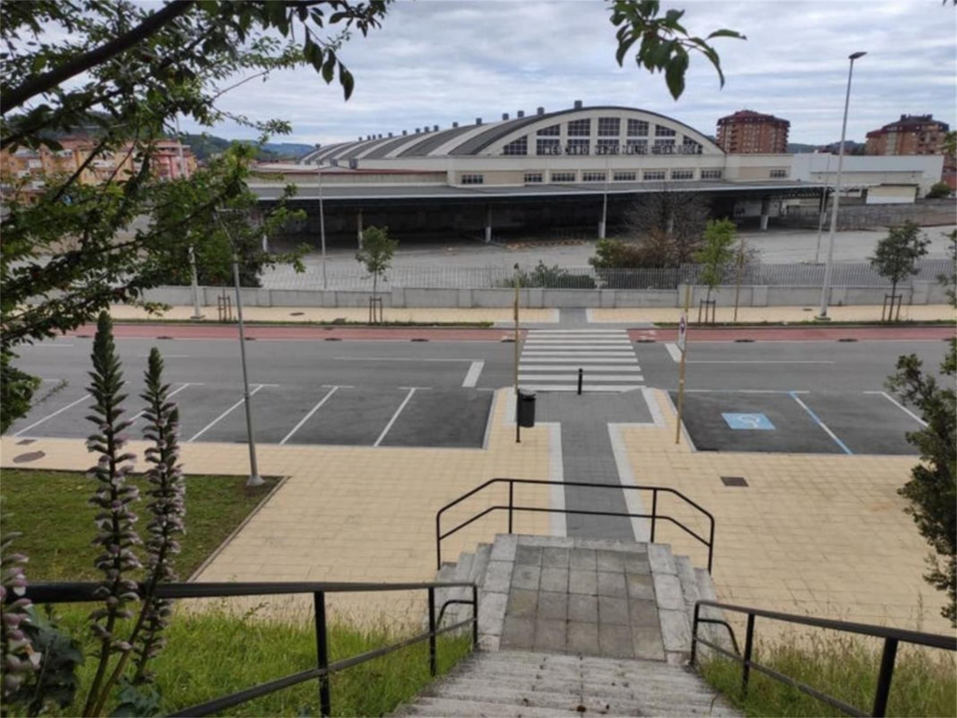 Exterior view of Garage for sale in Torrelavega 
