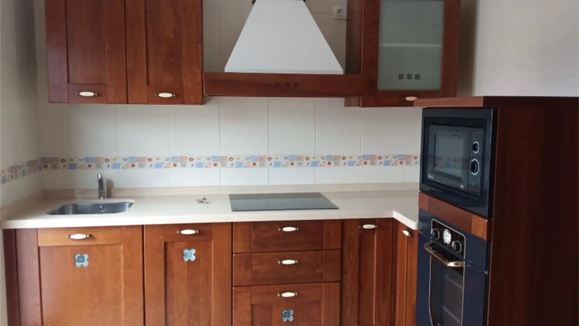 Kitchen of Flat for sale in O Barco de Valdeorras    with Heating, Parquet flooring and Terrace