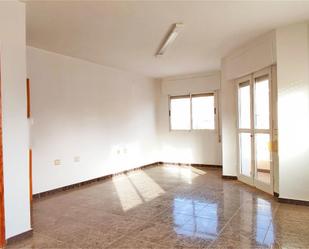Sala d'estar de Pis en venda en San Pedro del Pinatar amb Terrassa i Balcó