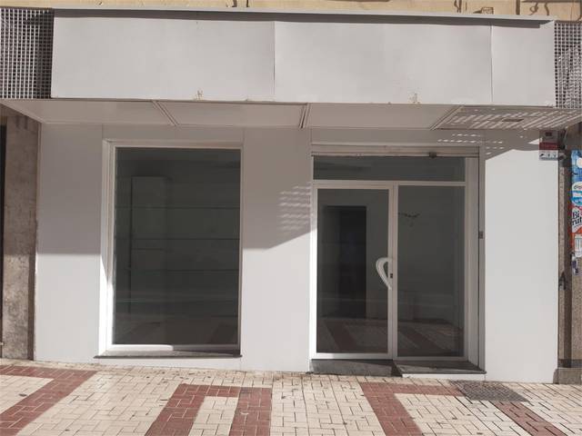 Local comercial en Alquiler en Calle Mármoles en Perchel Norte