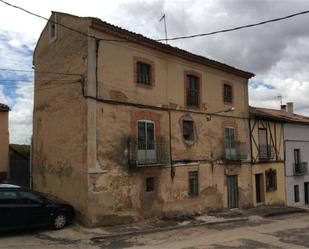 Vista exterior de Casa adosada en venda en Hoyales de Roa