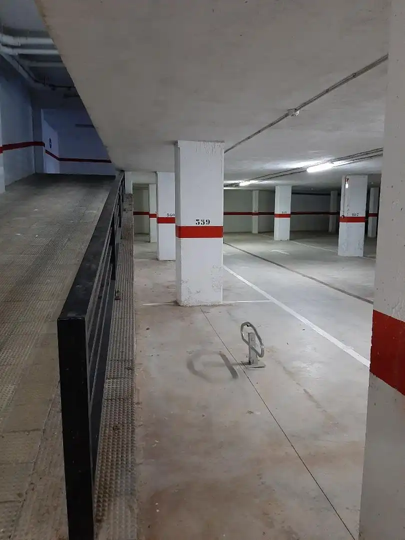 Garaje de alquiler en Avenida Central, 10, Marina Trebol - Neptuno Parking de Garaje de alquiler en Oropesa del Mar / Orpesa