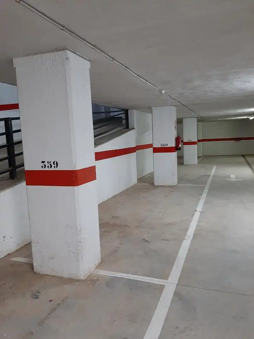 Garaje de alquiler en Avenida Central, 10, Marina Trebol - Neptuno Parking de Garaje de alquiler en Oropesa del Mar / Orpesa
