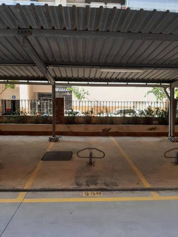 Garaje en Alquiler en Calle Ausiás March en Jardines del Mar