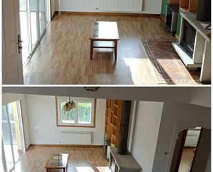 Living room of House or chalet for sale in Ourense Capital   with Heating, Private garden and Parquet flooring