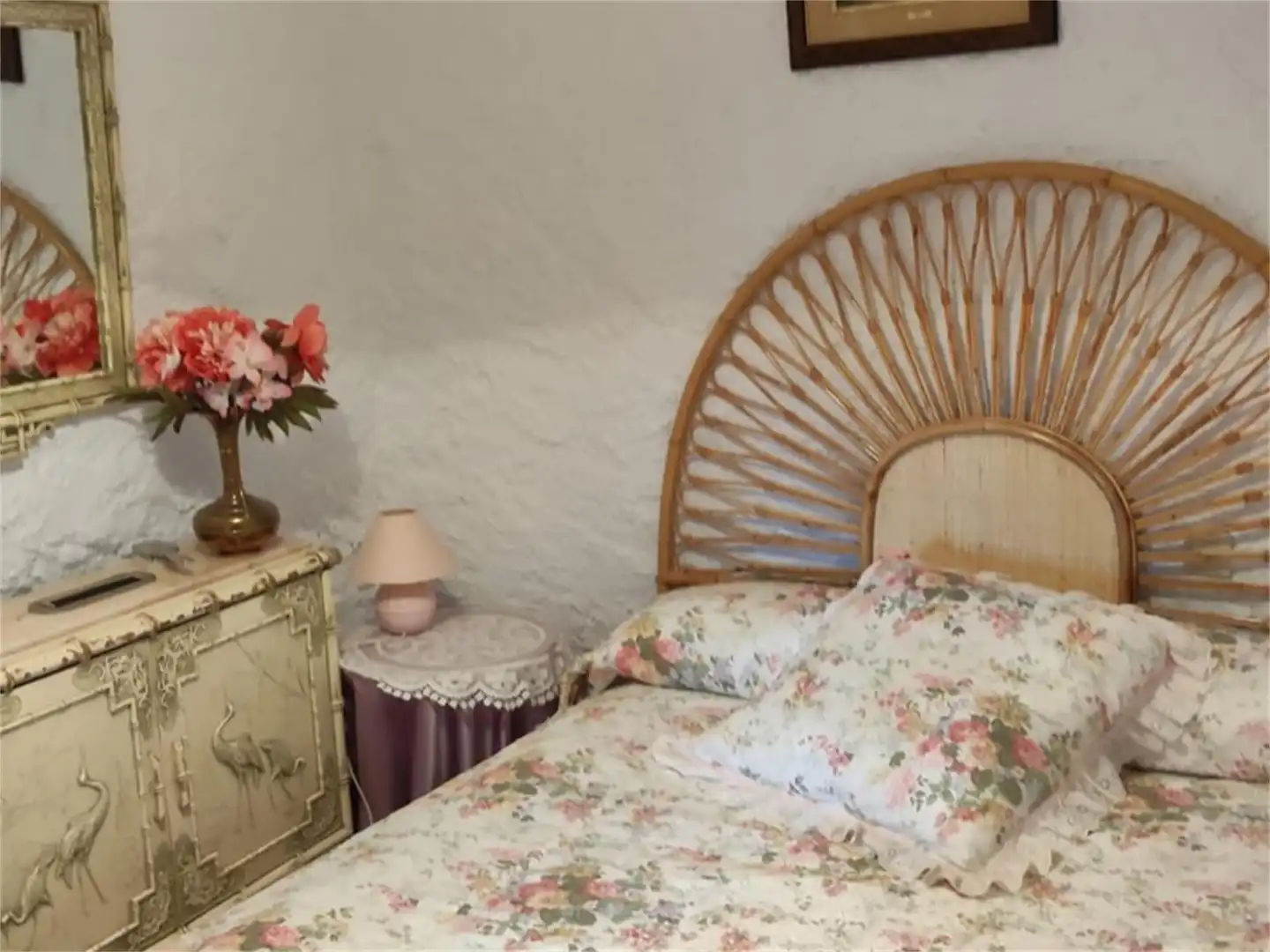 Dormitori de Casa o xalet en venda en Cortes y Graena amb Terrassa i Moblat