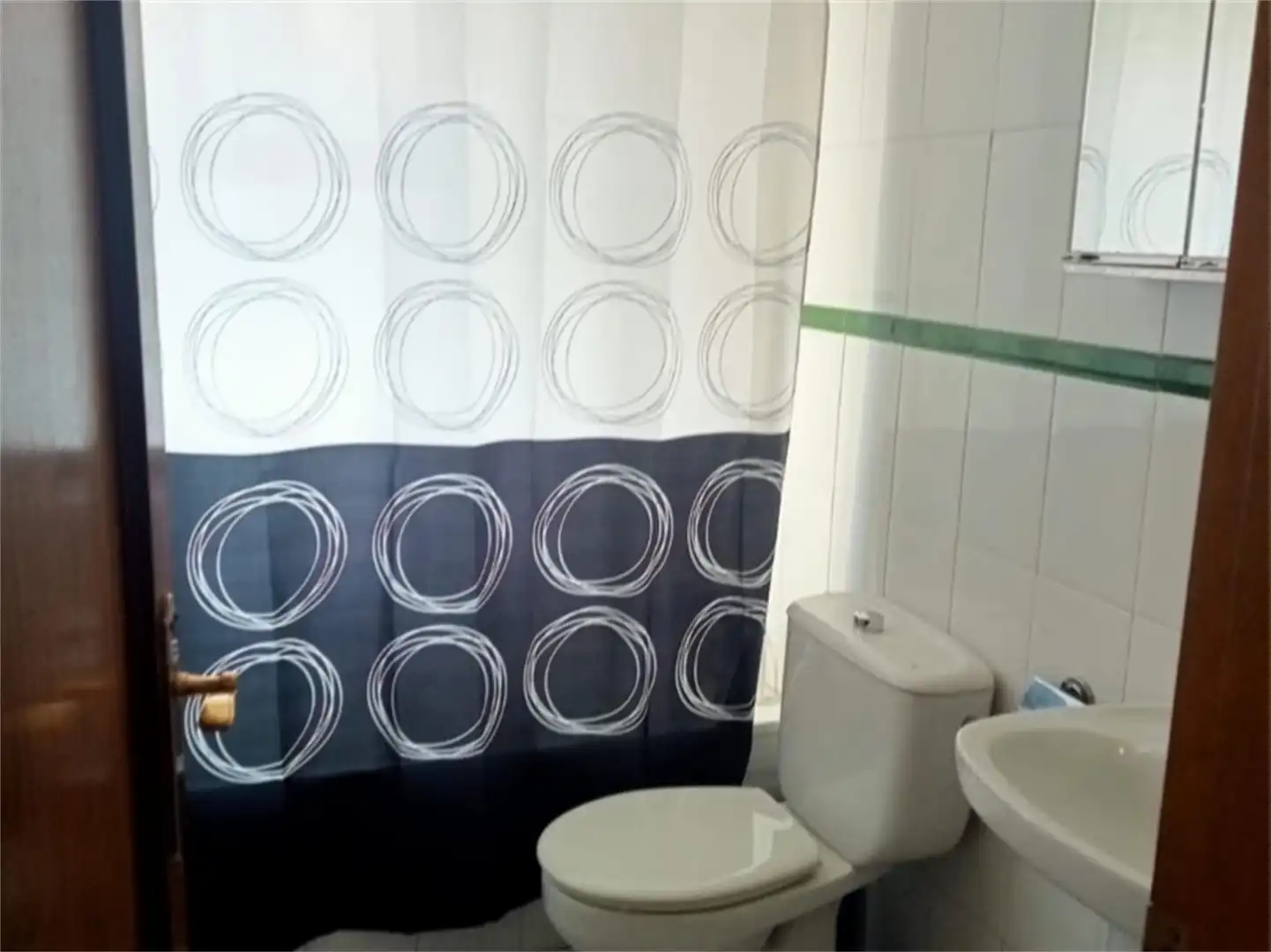 Casa o chalet en venta en Carretera de Antequera, Campillos Baño de Casa o chalet en venta en Campillos con Calefacción, Jardín privado y Piscina