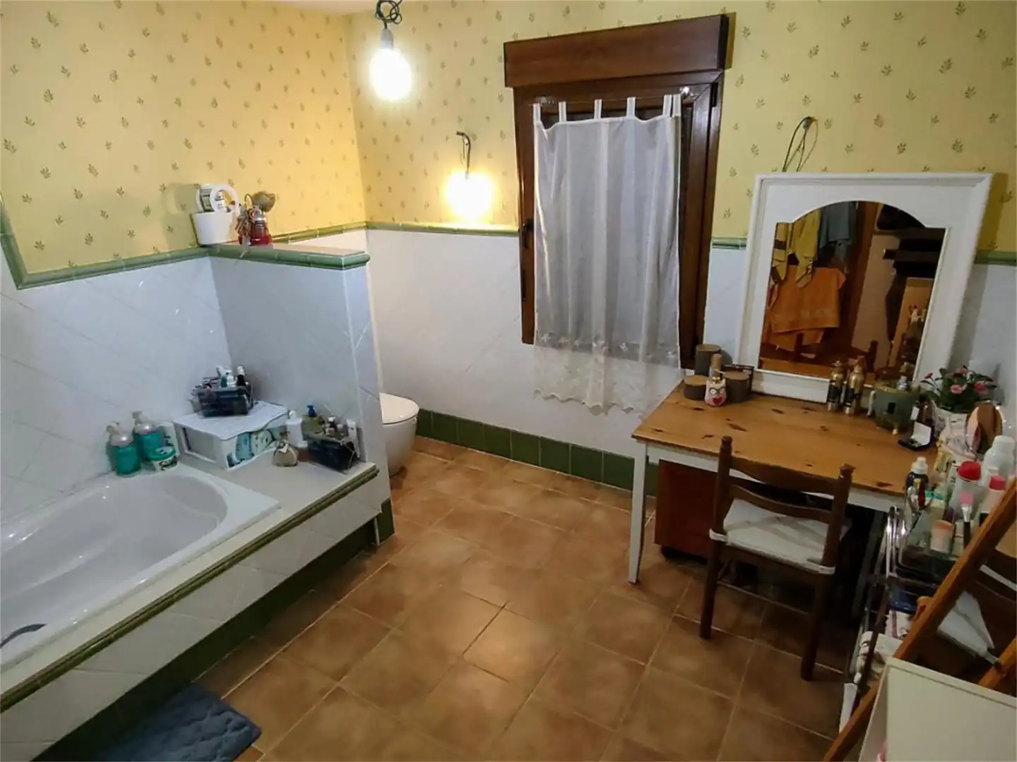 Baño de Casa o chalet en venta en Avilés con Terraza y Balcón