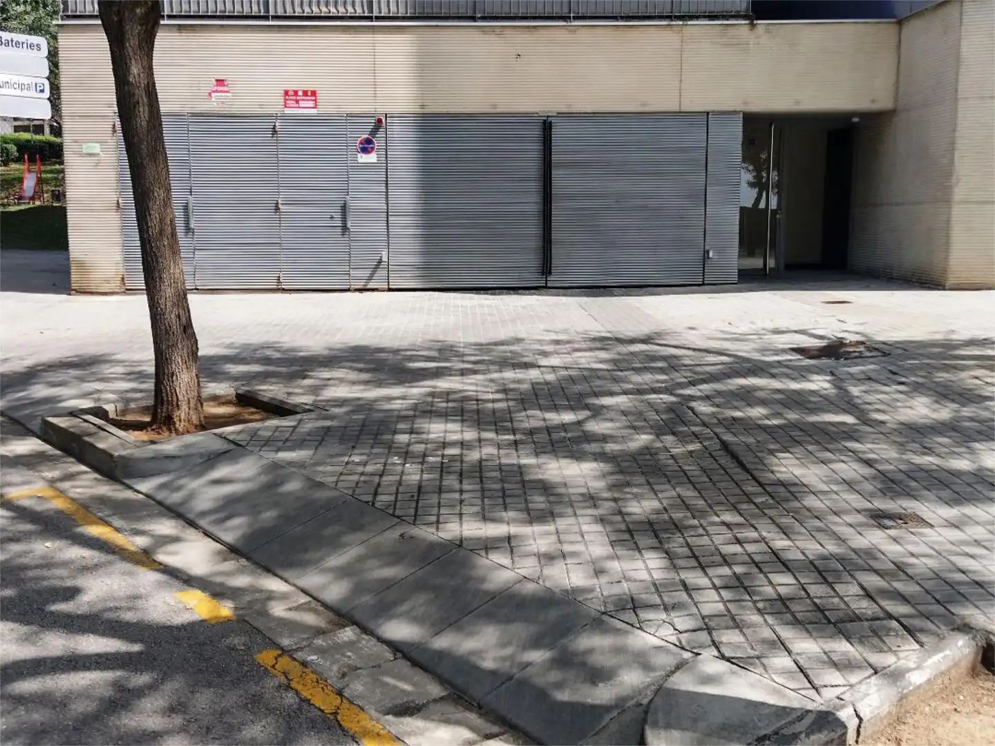 Garage for sale in Carrer Joanot Martorell, 5, Montgat Parking of Garage for sale in Montgat